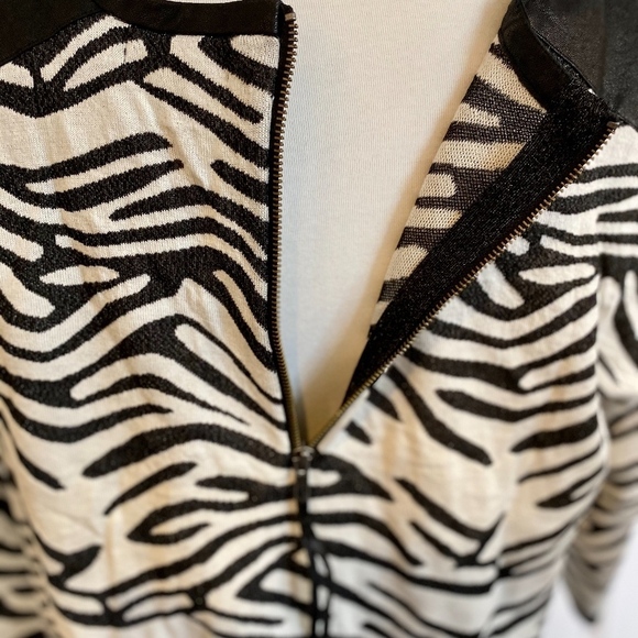 Trouvé Zebra Print Faux Leather Knit Sweater Sz S - Picture 3 of 8